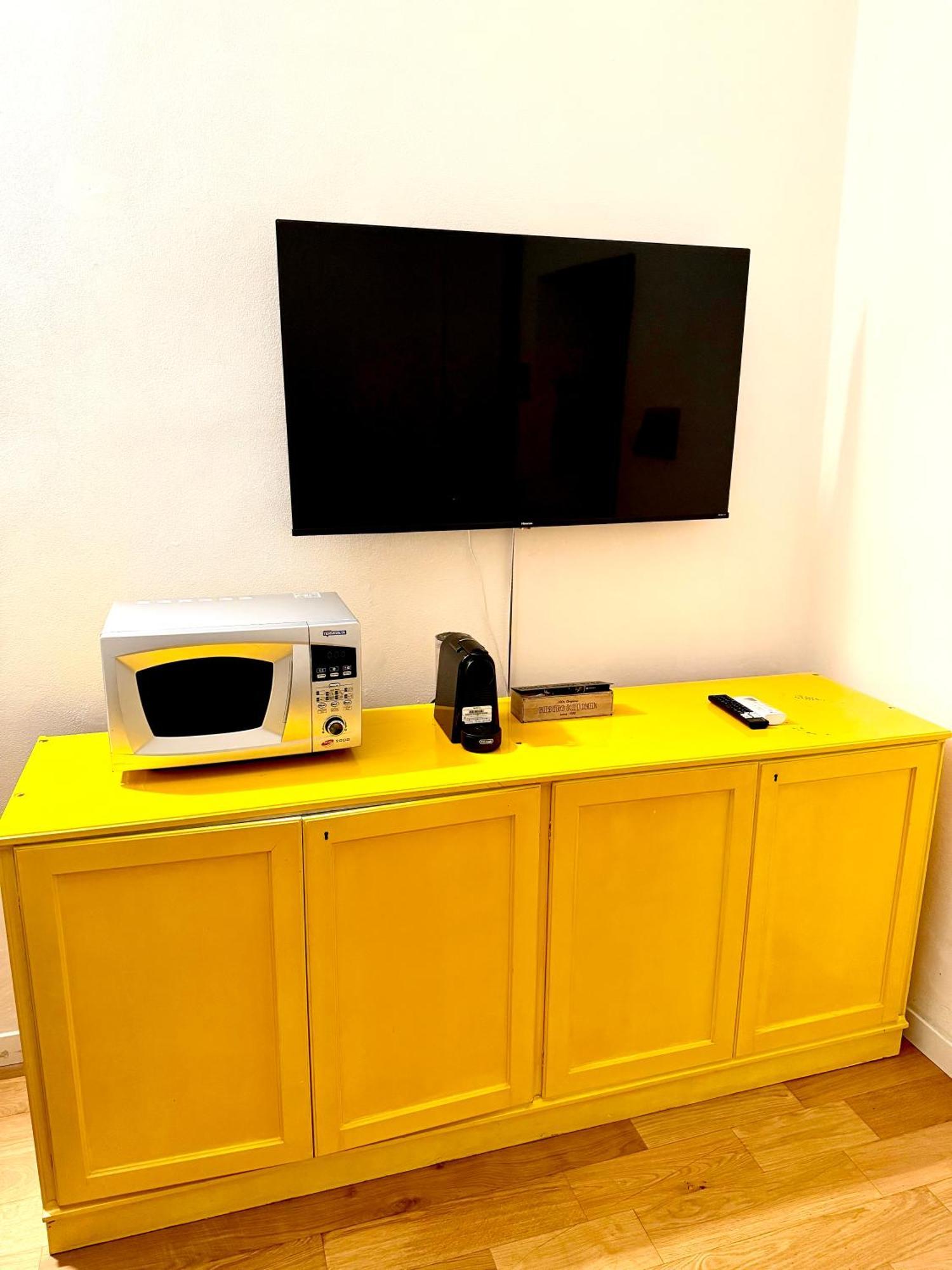 Isola - Garibaldi Lovely Apt. With Netflix And Wifi Милано Екстериор снимка